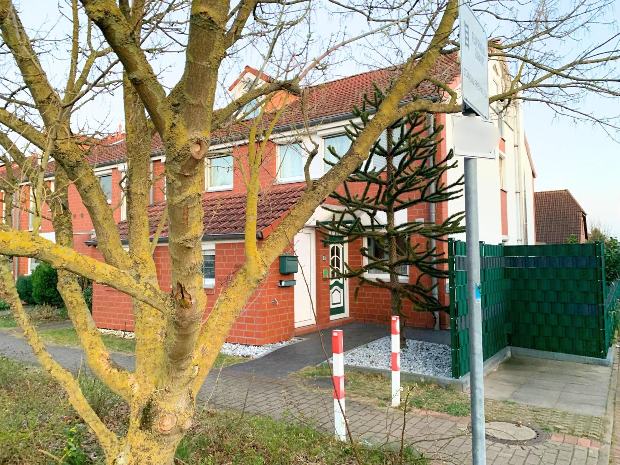 Stay33 - Konfortables Gaestehaus 'naehe Messe' Hannover